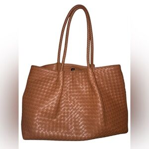 Elegant Tan Woven Tote Bag